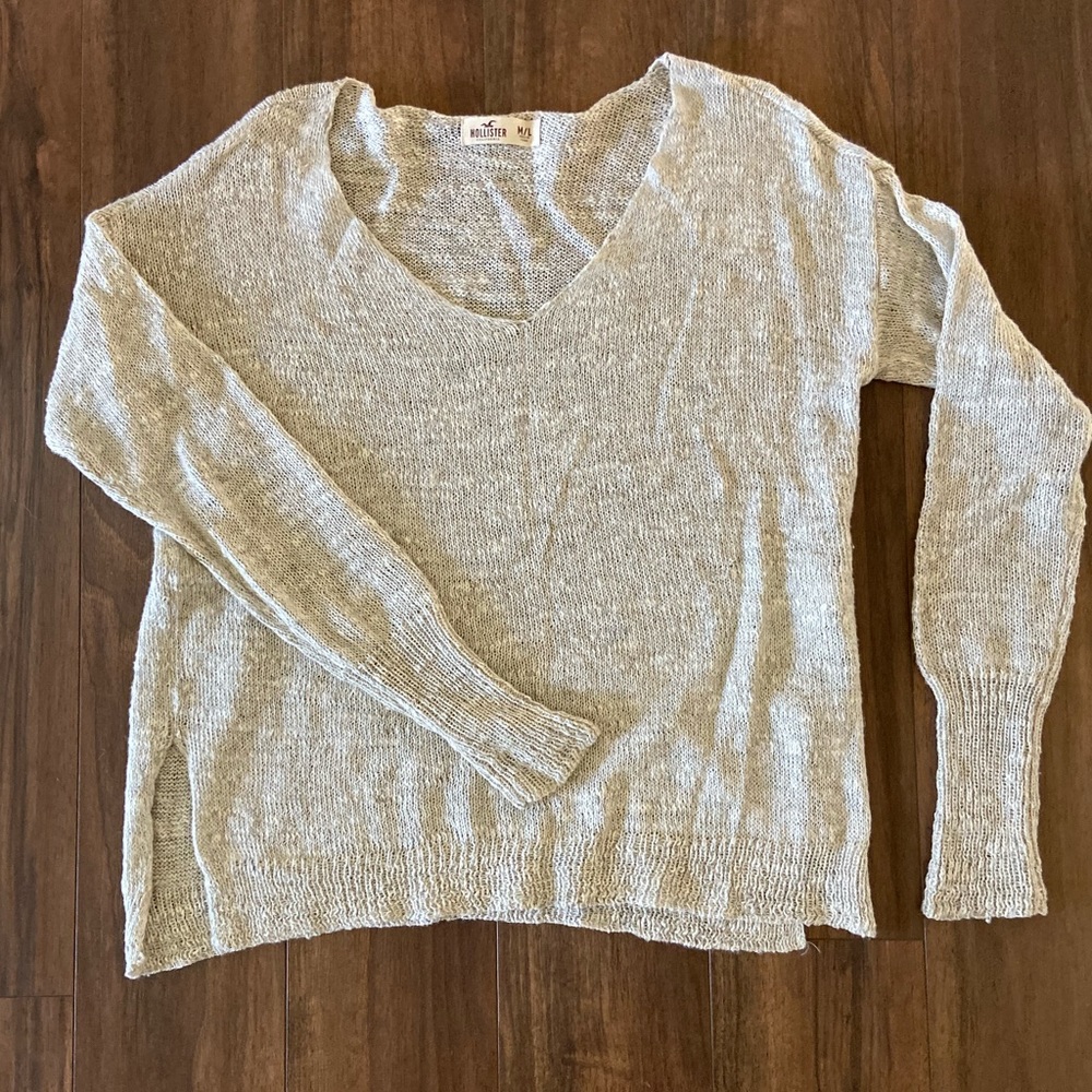 Hollister Beige Sweater M/L